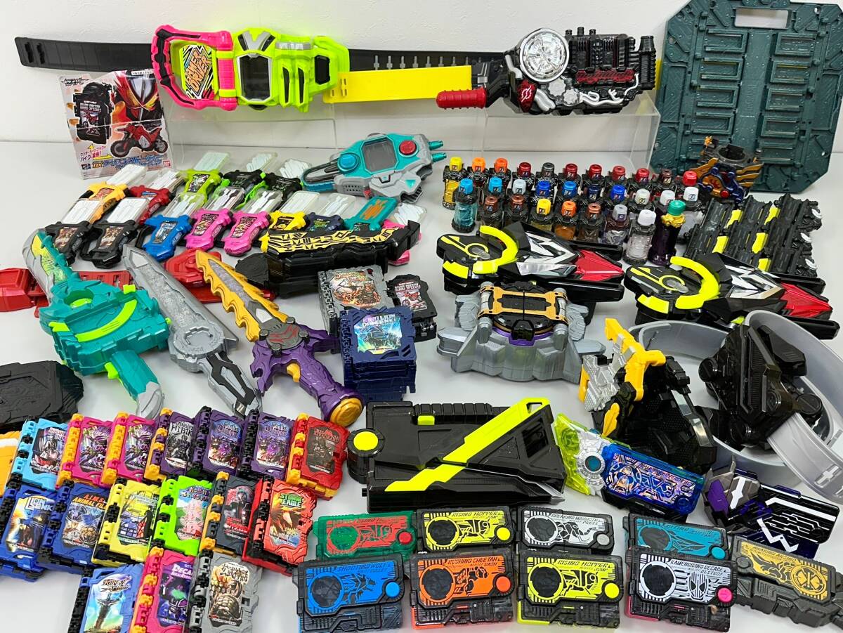 H1226I 仮面ライダー エグゼイド セイバー ビルド ゼロワン H1226I 仮面ライダー エグゼイド セイバー ビルド ゼロワン