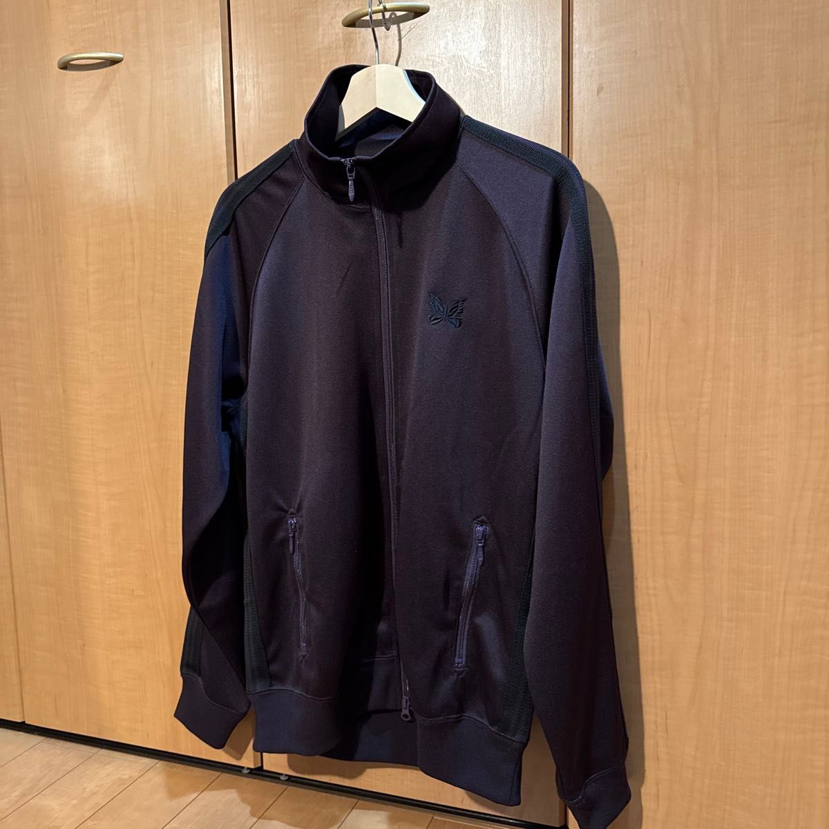 新品】needles ニードルス トラックジャケット ダークパープル 新品】needles ニードルス トラックジャケット ダークパープル