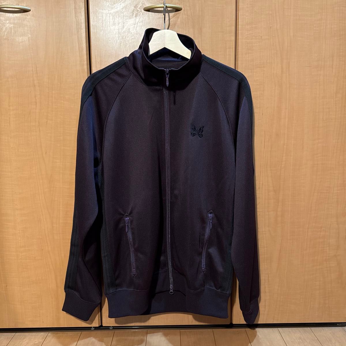 新品】needles ニードルス トラックジャケット ダークパープル 新品】needles ニードルス トラックジャケット ダークパープル