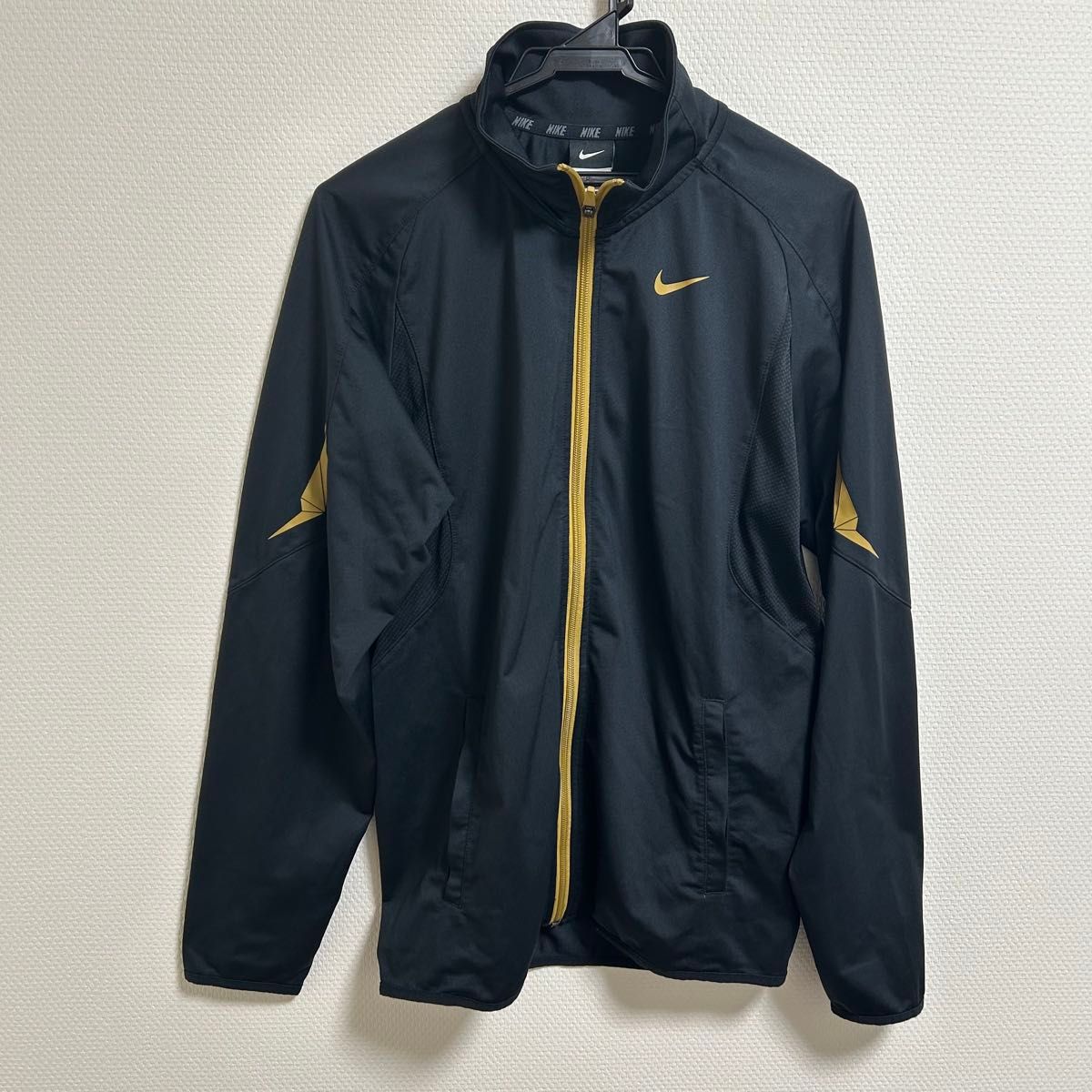 NIKE ナイキ ジャージ トップス 黒金|Yahoo!フリマ(旧PayPay NIKE ナイキ ジャージ トップス 黒金|Yahoo!フリマ(旧PayPay