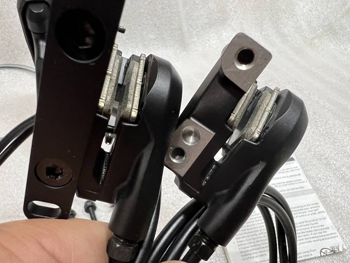11560円 新品 SHIMANO GRX 1×11速 ST-RX600 BR-RX400 油圧 11560円 新品 SHIMANO GRX 1×11速 ST-RX600 BR-RX400 油圧