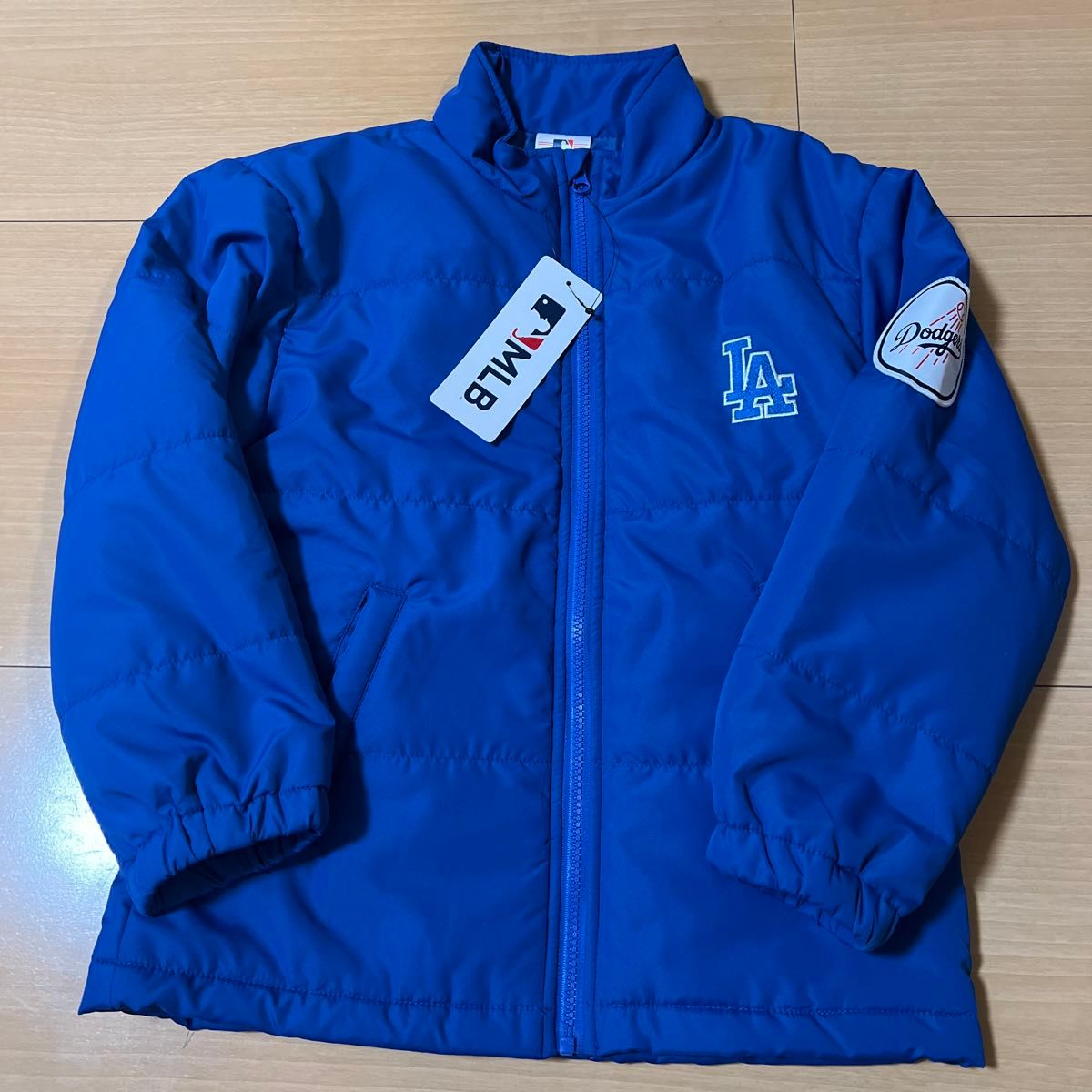 MLB LA ドジャース 公式 ダウンジャケット キッズ 140サイズ MLB LA ドジャース 公式 ダウンジャケット キッズ 140サイズ