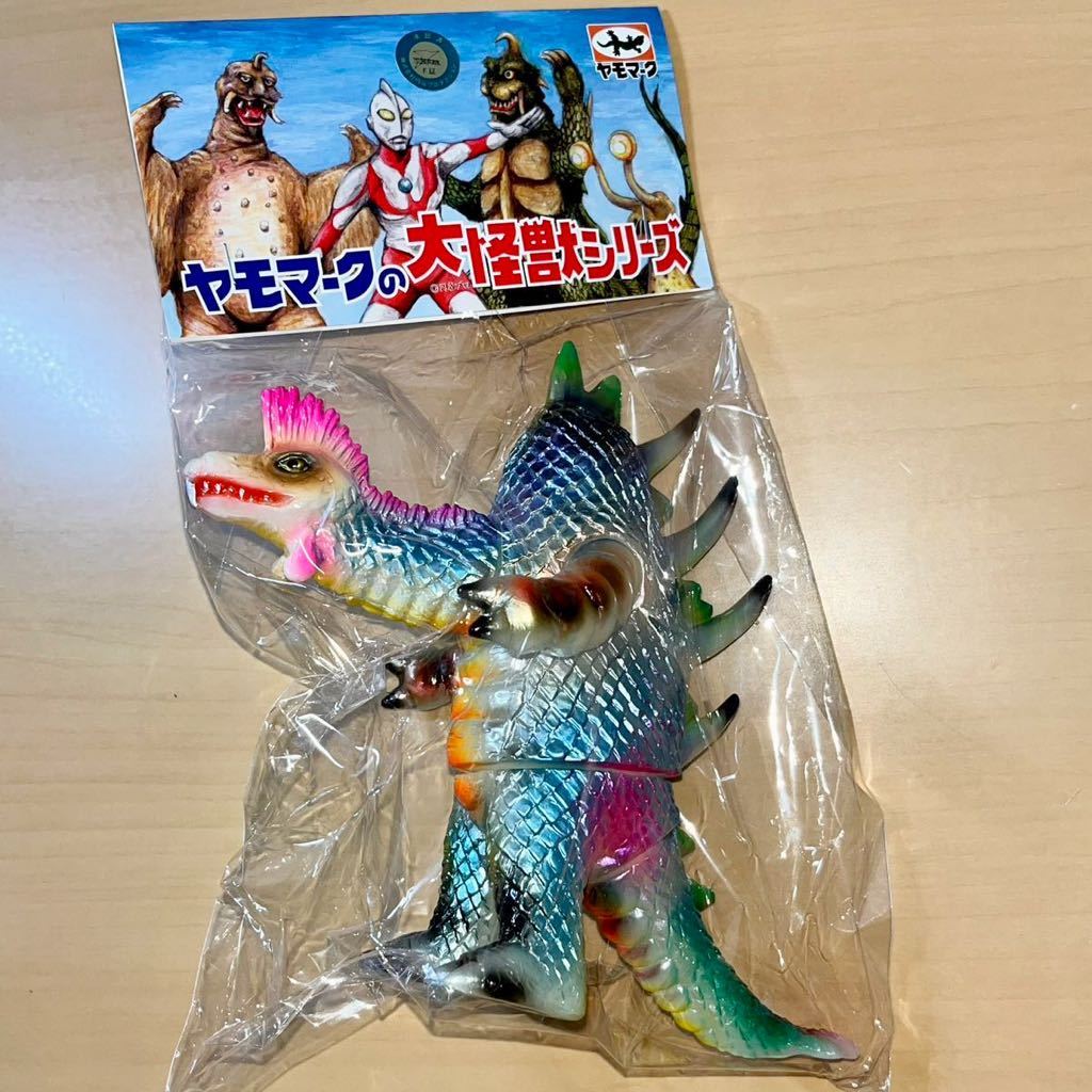 ヤモマーク × BLObPUS フェミゴン 蓄光 GID ソフビ sofvi 帰っ ヤモマーク × BLObPUS フェミゴン 蓄光 GID ソフビ sofvi 帰っ