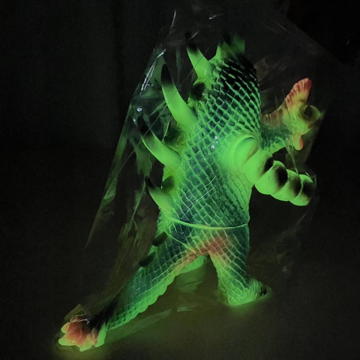 ヤモマーク × BLObPUS フェミゴン 蓄光 GID ソフビ sofvi 帰っ ヤモマーク × BLObPUS フェミゴン 蓄光 GID ソフビ sofvi 帰っ