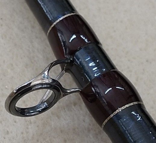 超美品 シマノ 18ワールドシャウラ17114R-2 スーパーレッド 超美品 シマノ 18ワールドシャウラ17114R-2 スーパーレッド