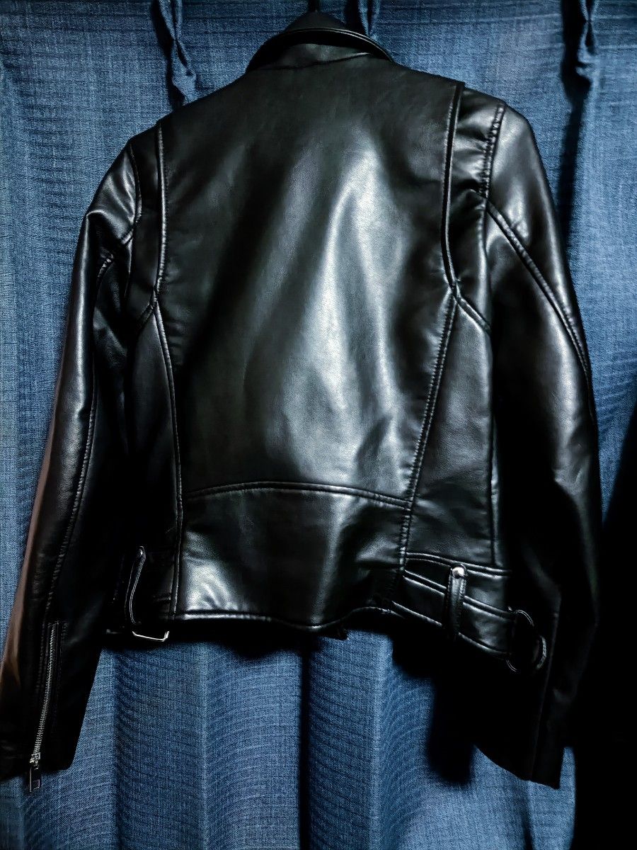 極美品 牛革 ZARA ザラ レザージャケット ライダースジャケット ブルゾン 極美品 ZARA ザラ ダブルライダース ジャケット フェイクレザー