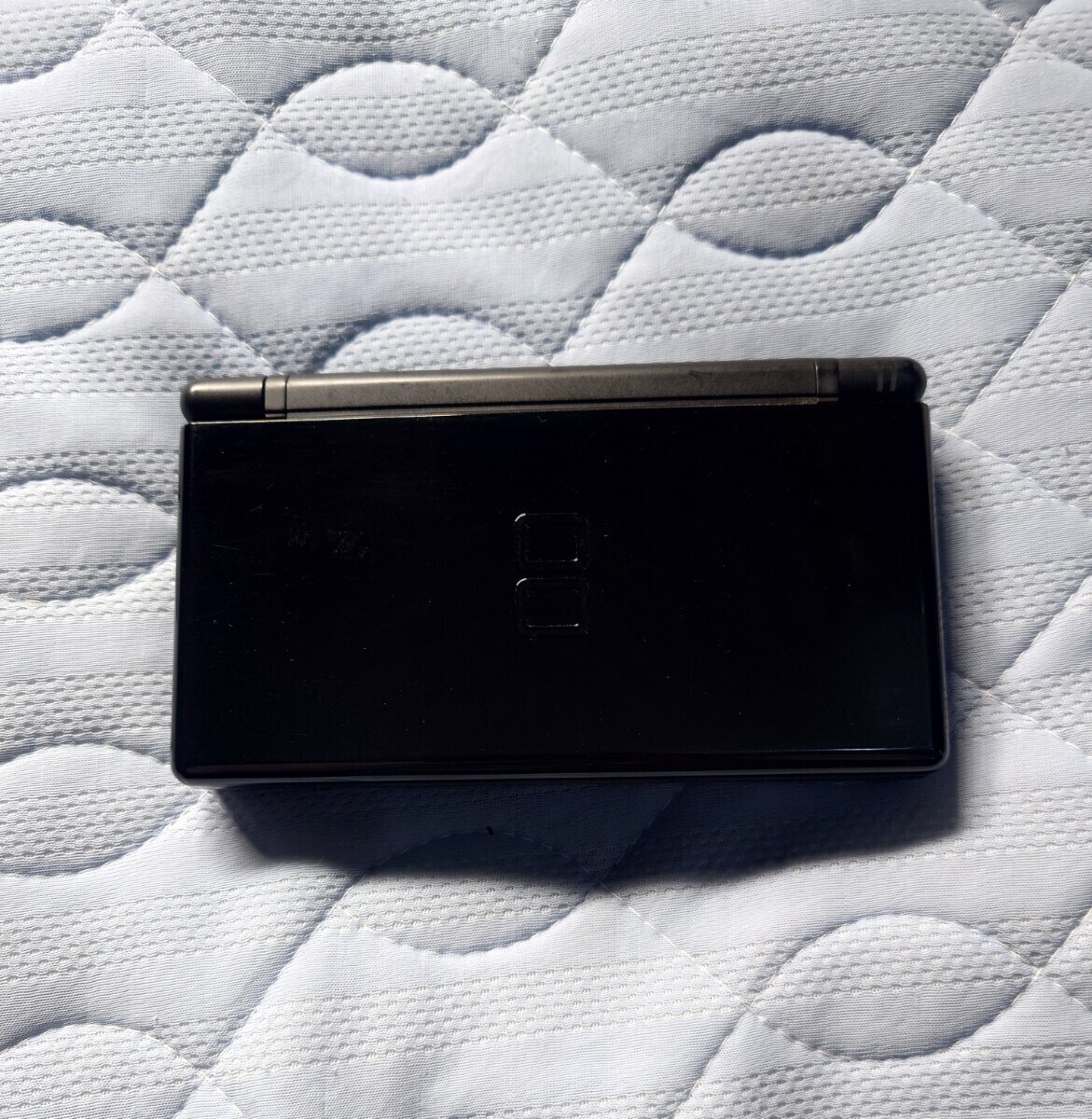 【ジャンク】任天堂 Nintendo DS Lite ジェットブラック 本体のみ 修理てきるかた、またはパーツ取りにどうぞ