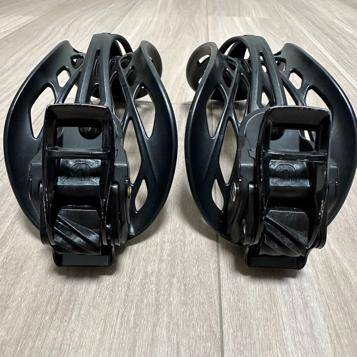 Burton ダブルテイクバックル アンクルストラップ Mサイズ Burton ダブルテイクバックル アンクルストラップ Mサイズ