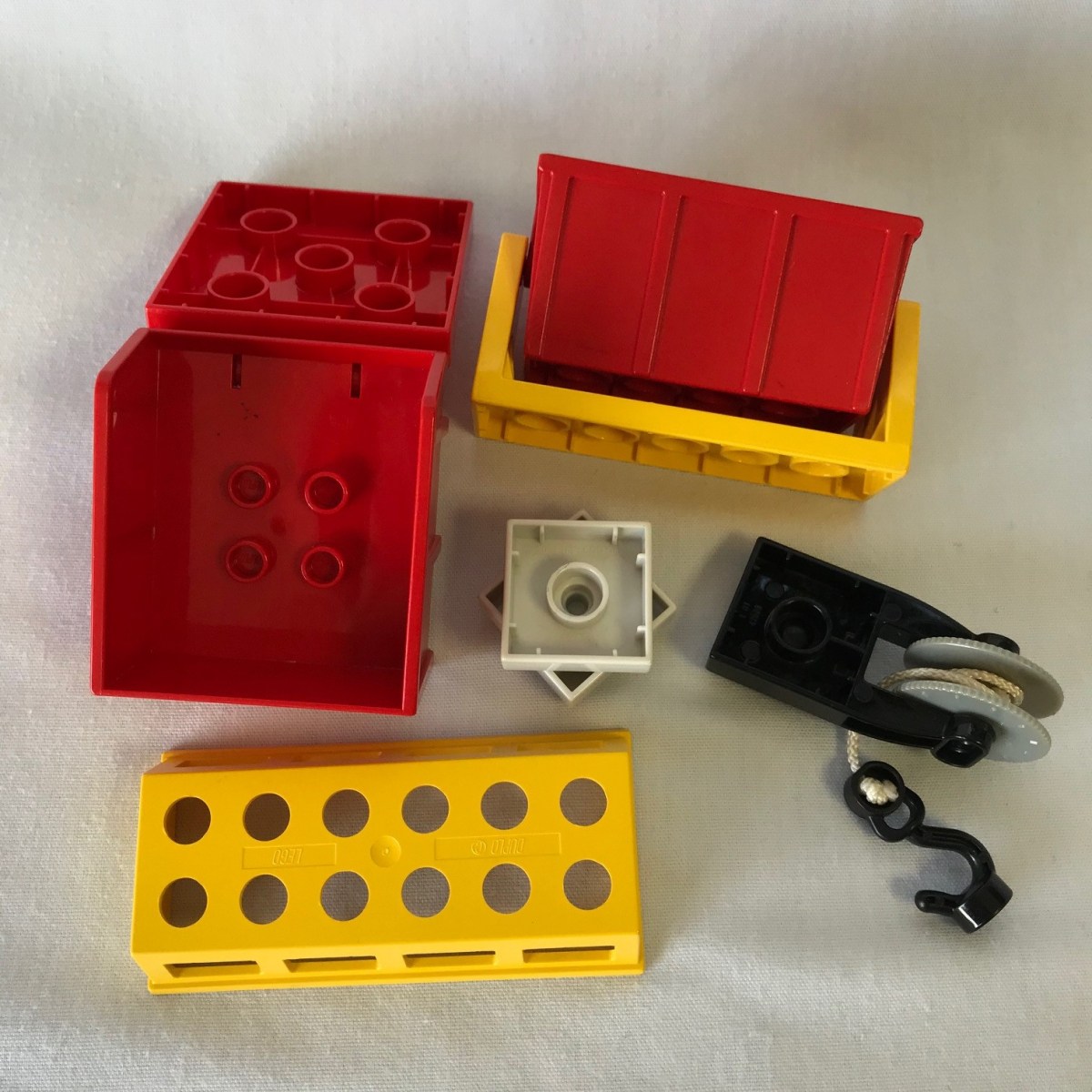 ヤフオク レゴ Lego デュプロ 特殊パーツ 工事系車両 はた ヤフオク レゴ Lego デュプロ 特殊パーツ 工事系車両 はた