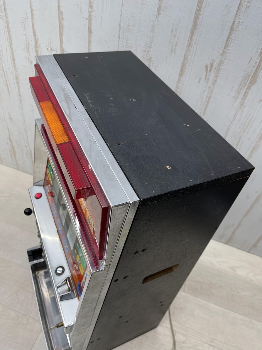 パチスロ実機 山佐 スーパープラネット 3号機 家庭用電源 100V パチスロ実機 山佐 スーパープラネット 3号機 家庭用電源 100V