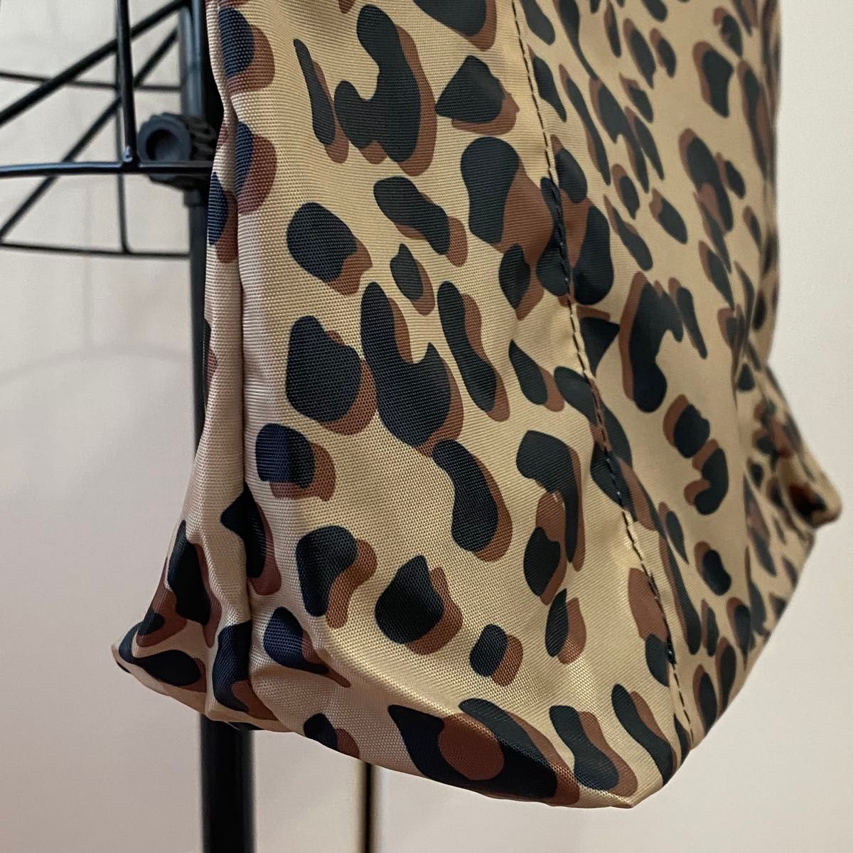 【PUMA】Core Pop Shopper ヒョウ柄 バッグ トートバッグ タグ付き未使用】PUMA ヒョウ柄 トートバッグ プーマ レオパード