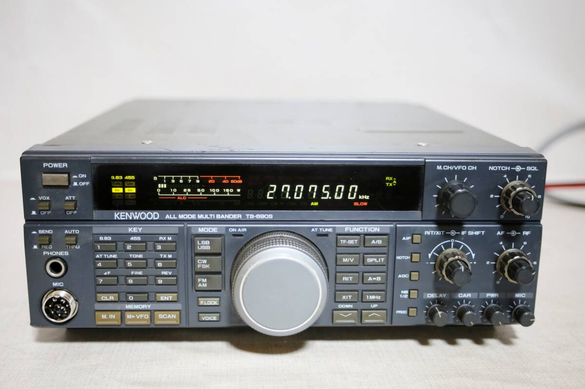 ケンウッド TS-690S HF/50MHz オールモード 100W 無線機 ケンウッド TS-690S HF/50MHz オールモード 100W 無線機