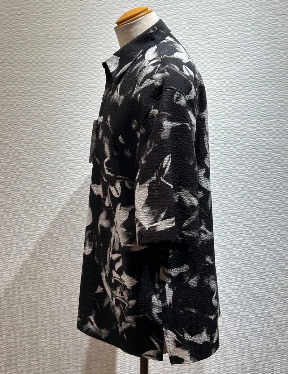 ZARA ザラ プリントシャツ ブラック柄 半袖シャツ L 未使用品 ZARA ザラ プリントシャツ ブラック柄 半袖シャツ L 未使用品