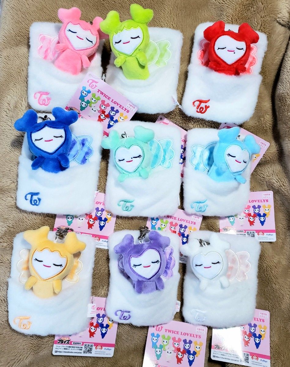 GIGO TWICE LOVELYS おふとんリールパスケース 全9種セット GIGO TWICE LOVELYS おふとんリールパスケース 全9種セット