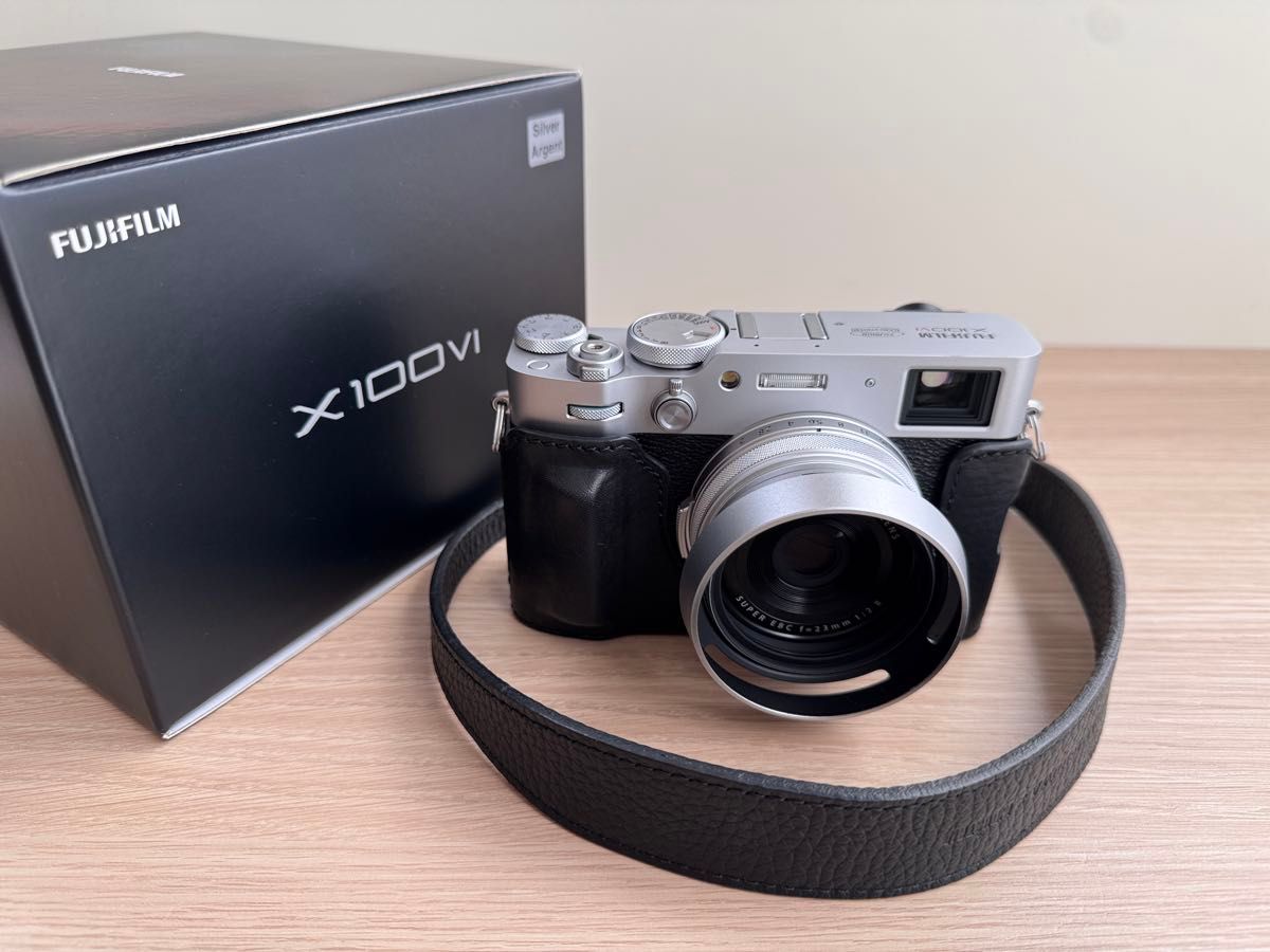 保証残あり】FUJIFILM X100VI シルバー おまけ多数富士フイルム 保証残あり】FUJIFILM X100VI シルバー おまけ多数富士フイルム