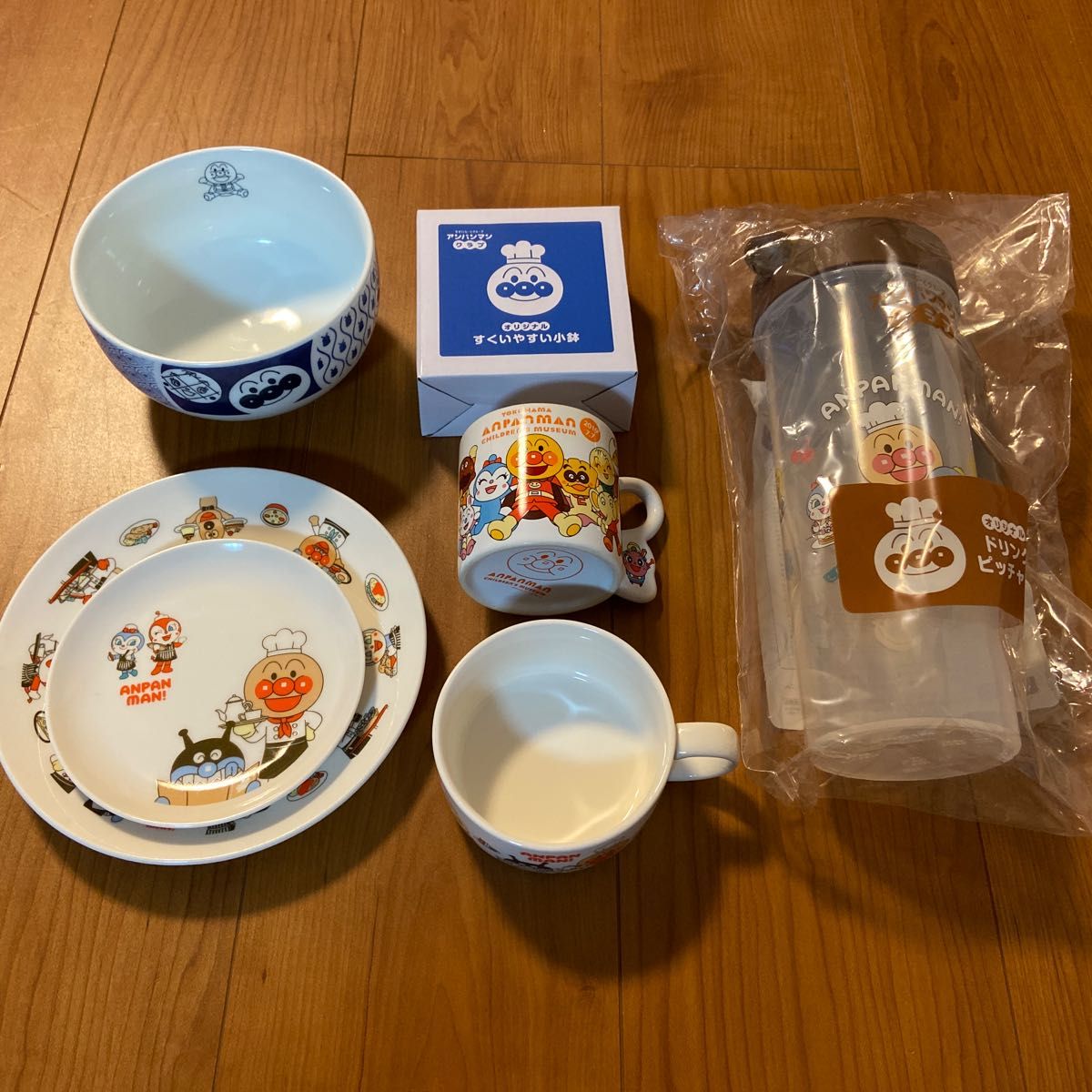 アンパンマン 食器 皿 コップ 小鉢 ドリンクピッチャー 陶器 アンパンマン 食器 皿 コップ 小鉢 ドリンクピッチャー 陶器