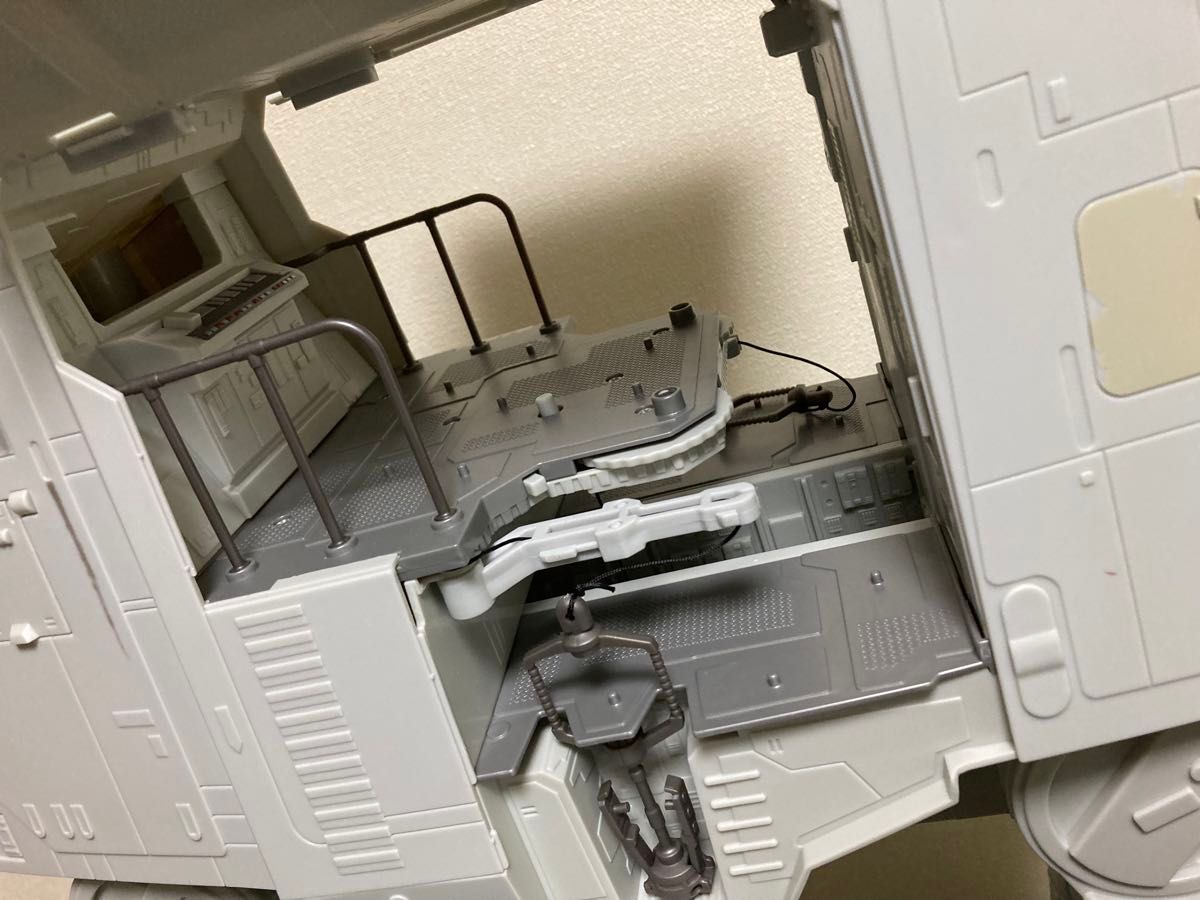 ハズブロ メガビークル AT-AT スターウォーズ starwars hasbro ハズブロ メガビークル AT-AT スターウォーズ starwars hasbro