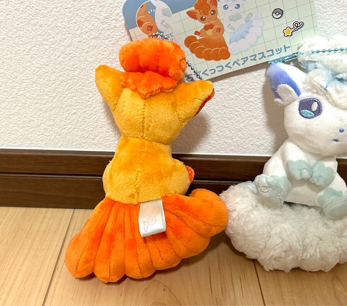 ポケモンセンター限定にたものどうしマスコット ロコン&アローラ ポケモンセンター限定にたものどうしマスコット ロコン&アローラ