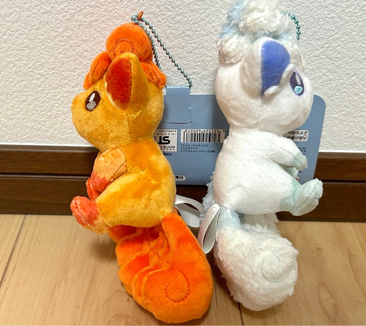 ポケモンセンター限定にたものどうしマスコット ロコン&アローラ ポケモンセンター限定にたものどうしマスコット ロコン&アローラ