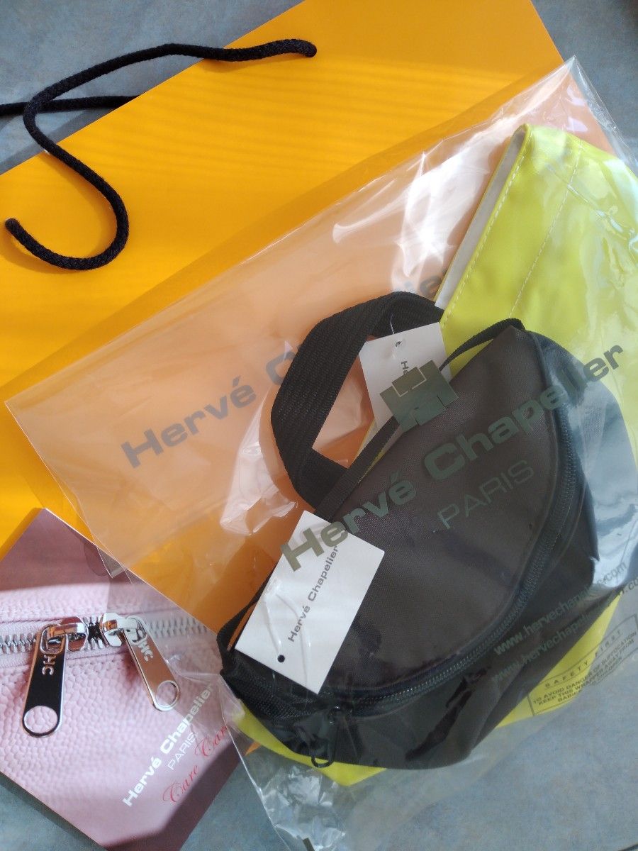 エルベシャプリエ Happy BAG 2025 ケアカード付 バナナ エルベシャプリエ Happy BAG 2025 ケアカード付 バナナ