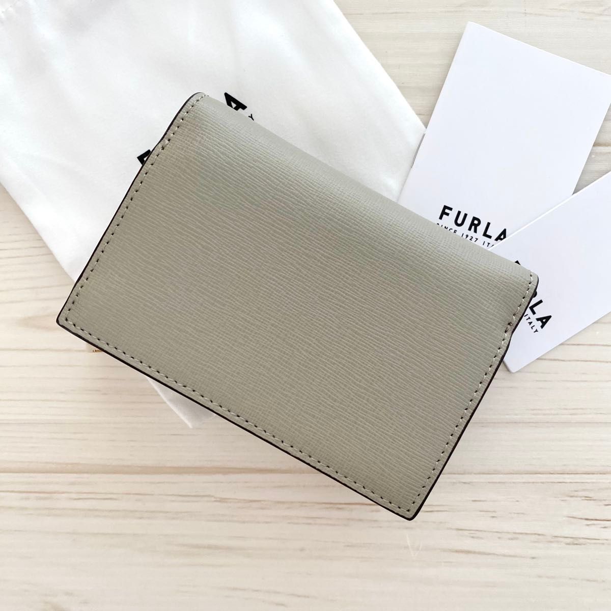 新品 FURLA 折り財布 グレー 三つ折り財布|Yahoo!フリマ(旧 新品 FURLA 折り財布 グレー 三つ折り財布|Yahoo!フリマ(旧