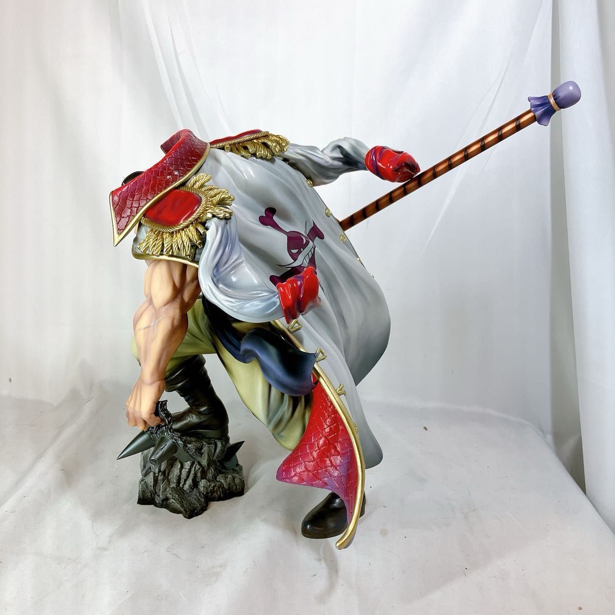 新着品】 四皇 白ヒゲ P O P maximum フィギュア ワンピース ONE 新着品】 四皇 白ヒゲ P O P maximum フィギュア ワンピース ONE