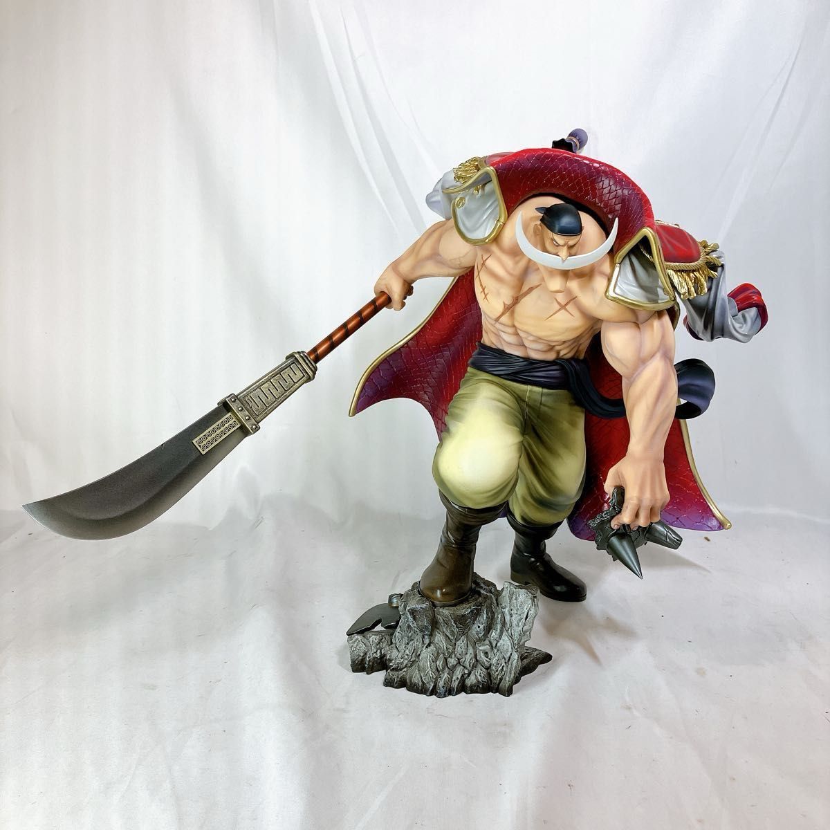 新着品】 四皇 白ヒゲ P O P maximum フィギュア ワンピース ONE 新着品】 四皇 白ヒゲ P O P maximum フィギュア ワンピース ONE