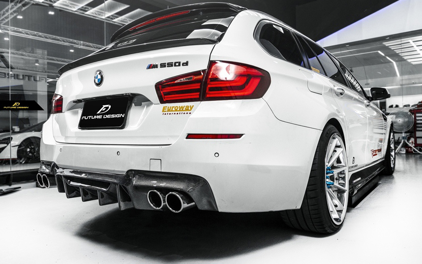 【FUTURE DESIGN 正規品】BMW 5シリーズ F10 F11 Mスポーツ M5 リアバンパー用ディフューザー 本物DryCarbon ドライカーボン_画像5