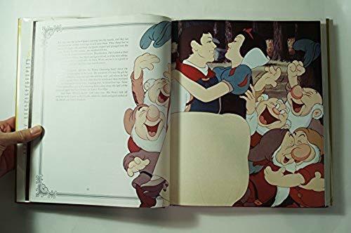 Walt Disney\'s[Treasury of Children\'s Classics] Disney anime movie 17ps.@/ foreign book / English / Bambi / Dumbo / Pinocchio / Robin fdo etc. 
