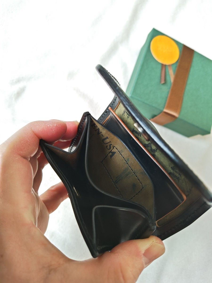 ROBUSTA LEATHER ロブスタレザー Pops(ポップス) / Horween ROBUSTA LEATHER ロブスタレザー Pops(ポップス) / Horween