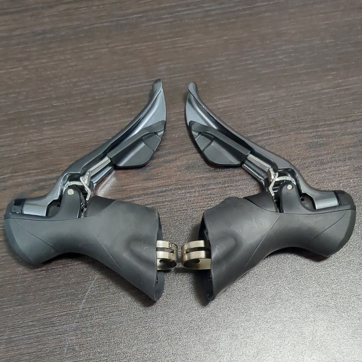 SHIMANO ST-R2000 デュアルコントロールレバー シフター SHIMANO ST-R2000 デュアルコントロールレバー シフター