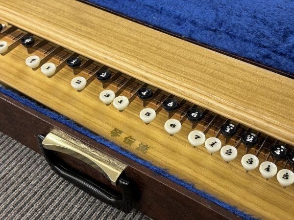VMPD6-816-34 大正琴 琴伝流 梅花 ケース付き - メルカリ - 和楽器 VMPD6-816-34 大正琴 琴伝流 梅花 ケース付き - メルカリ - 和楽器