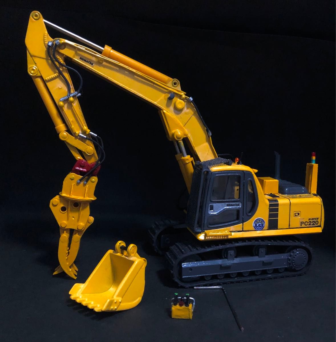 1/50スケール コマツブルドーザーとパワーシャベル コマツPC220パワーショベル1/43 建設車両 作業車|Yahoo!フリマ