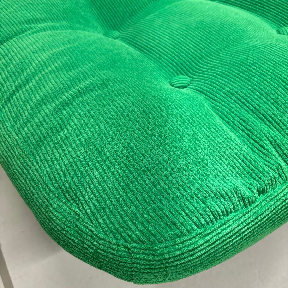 新品 未開封】イケア IKEA 回転パーソナルチェア ソファ 1人掛け 新品 未開封】イケア IKEA 回転パーソナルチェア ソファ 1人掛け