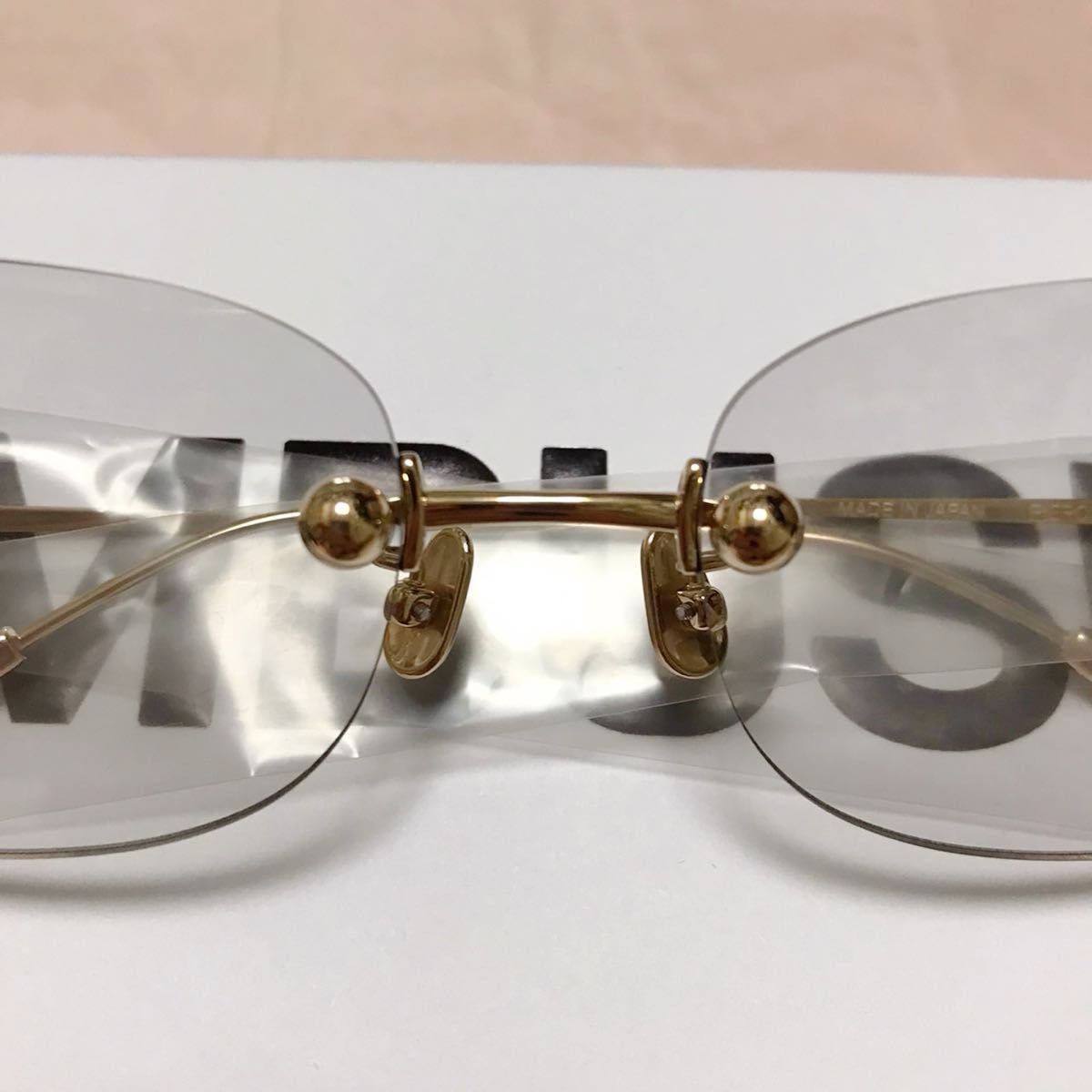 AMBUSH ピアスサングラス クリア ゴールド リムレスメガネ アン AMBUSH ピアスサングラス クリア ゴールド リムレスメガネ アン