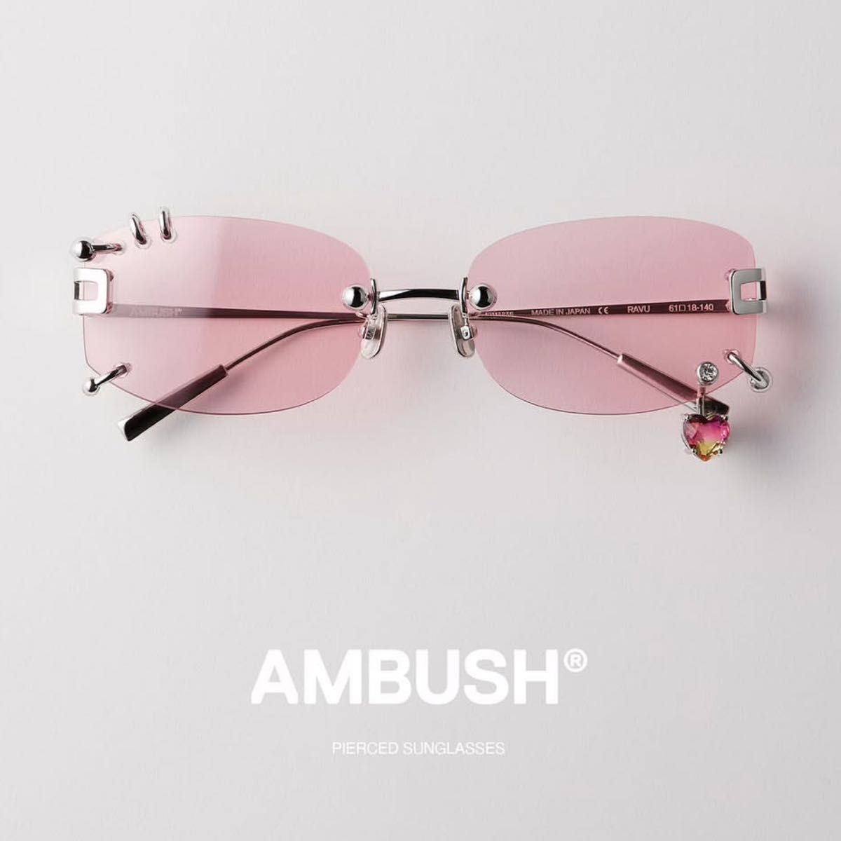 AMBUSH ピアスサングラス ピンク アンブッシュ リムレスメガネ AMBUSH ピアスサングラス ピンク アンブッシュ リムレスメガネ
