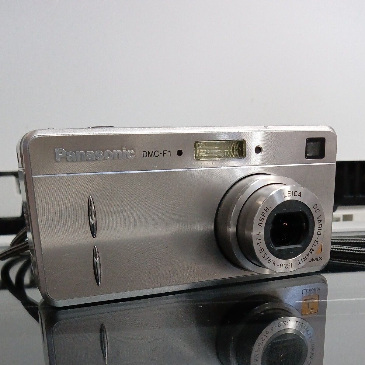 デジカメ Panasonic LUMIX カメラ ライカ DMC-F1 カリスマ 画質 デジカメ Panasonic LUMIX カメラ ライカ DMC-F1 カリスマ 画質