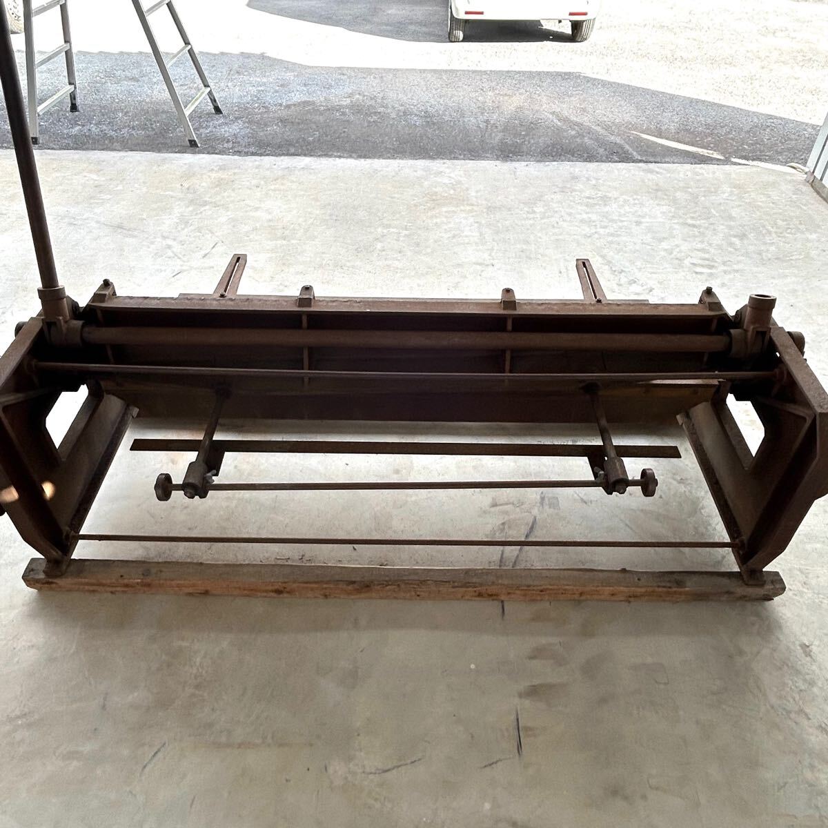 中古・完動品】福岡発 ツルミツ 山田得造商店 手動シャーリング 中古・完動品】福岡発 ツルミツ 山田得造商店 手動シャーリング