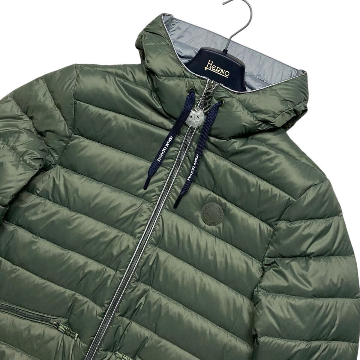 美品 ARMANI EXCHANGE フーデット ダウンジャケット ブルゾン 美品 ARMANI EXCHANGE フーデット ダウンジャケット ブルゾン