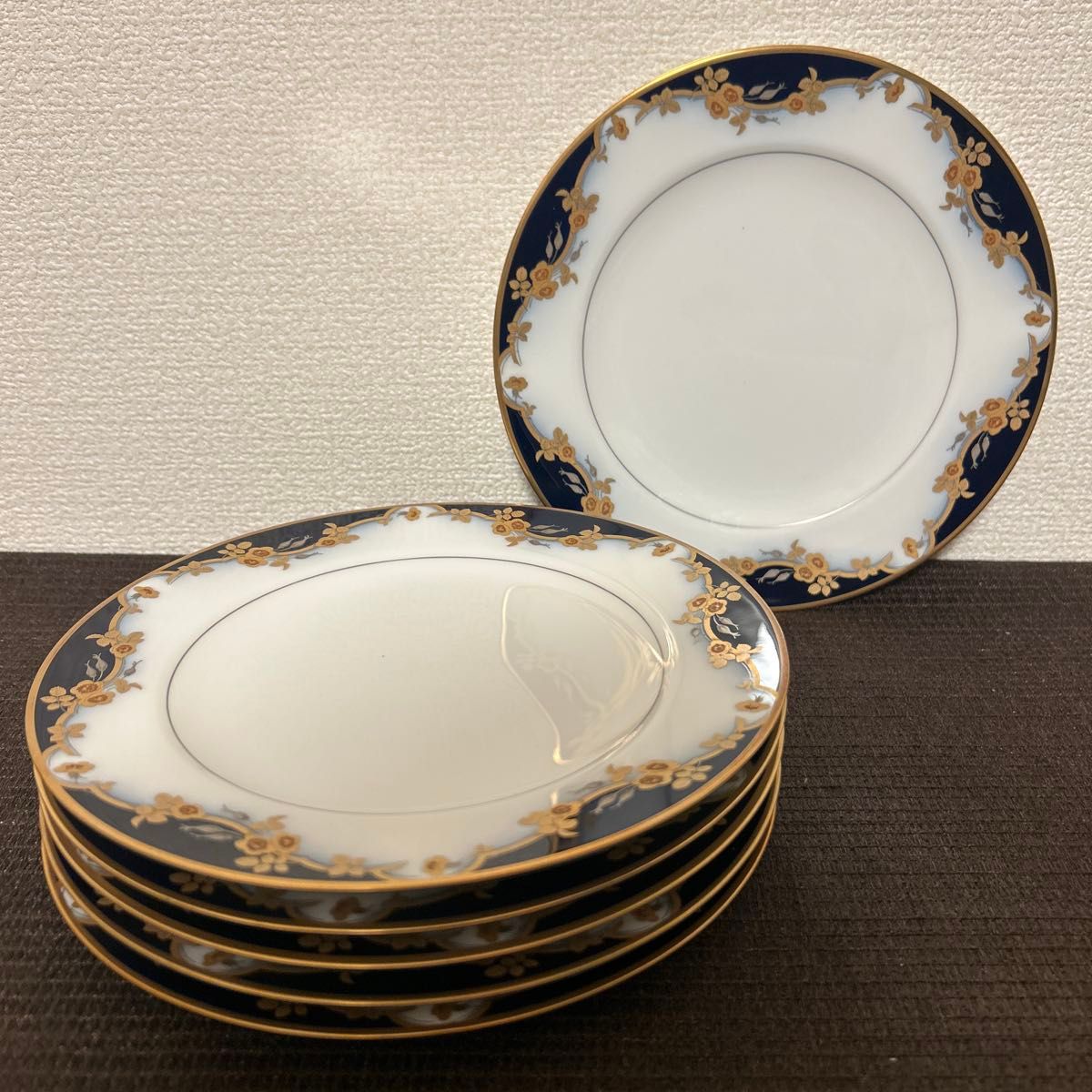 ローゼンタール 飾絵皿 大皿 金彩 ヴョルンウィンブラッド スタジオライン未使用 ☆ローゼンタール Rosenthal☆ビョルンヴィンブラッド 新品 絵皿