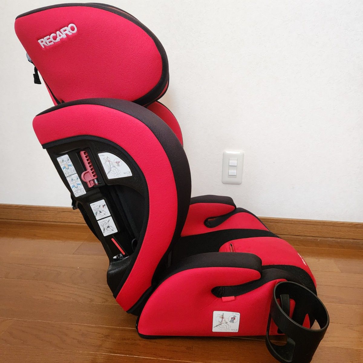 【RECARO】START J1 ジュニアシート レッド/ブラック チャイルド RECARO Start J1 Rot Black レカロ ジュニアシート|Yahoo