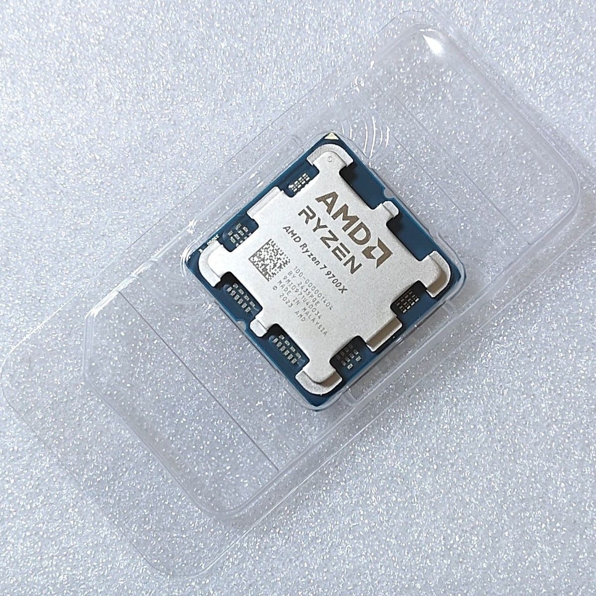 新品未使用 AMD Ryzen 7 9700X Socket AM5 8コア16スレッド 新品未使用 AMD Ryzen 7 9700X Socket AM5 8コア16スレッド
