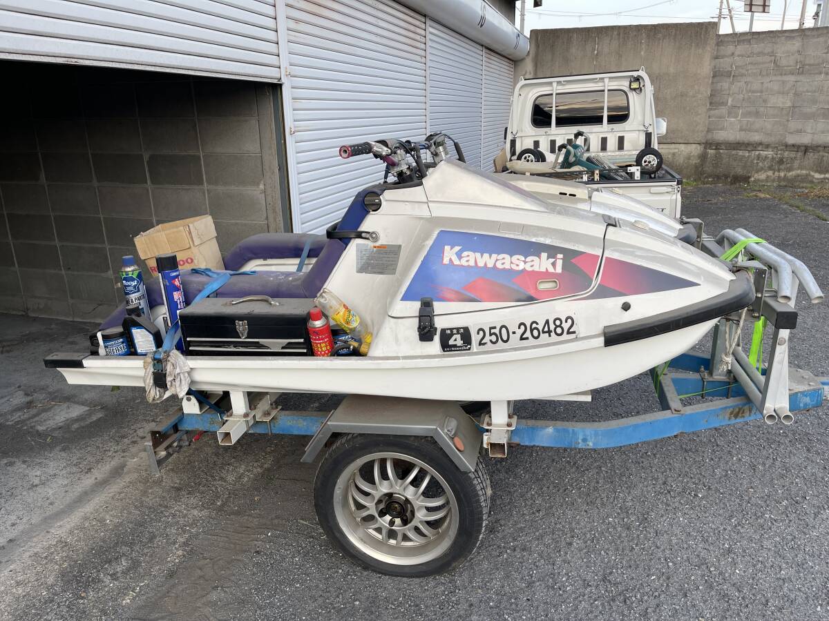 7700円 KAWASAKI 旧X-2 FRPハンドルポストカバー 中古 - 水上 7700円 KAWASAKI 旧X-2 FRPハンドルポストカバー 中古 - 水上