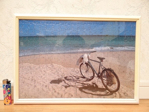 80 period Vintage Old Surf surfing wave riding mountain bike bicycle beach sea jigsaw puzzle amount attaching final product 