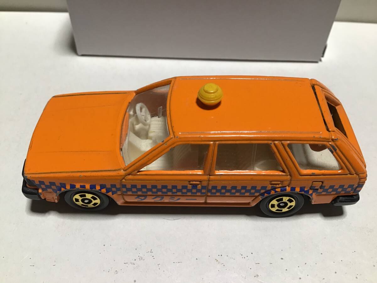 トミカ 赤箱 34 日産 ブルーバードワゴン タクシー 日本製 箱 トミカ 赤箱 34 日産 ブルーバードワゴン タクシー 日本製 箱
