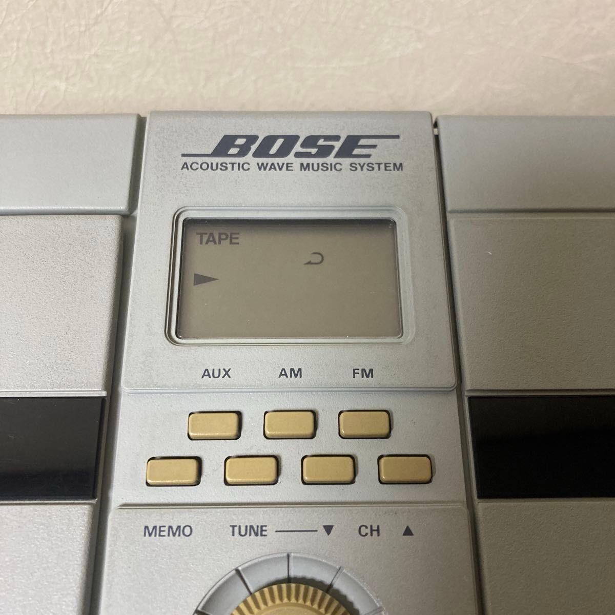 BOSE AW-1D CDラジカセ Acoustic Wave MUSIC System 中古品 BOSE AW-1D CDラジカセ Acoustic Wave MUSIC System 中古品
