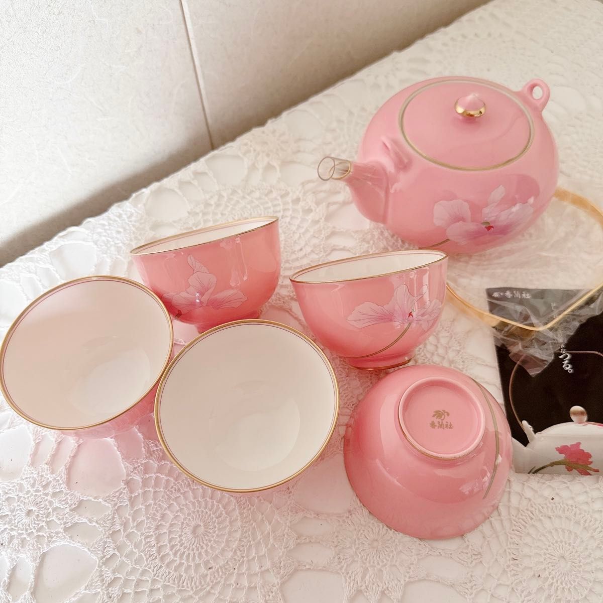 291/未使用 香蘭社 シクラメン ピンク 茶器揃 急須 湯呑み 茶器 291/未使用 香蘭社 シクラメン ピンク 茶器揃 急須 湯呑み 茶器