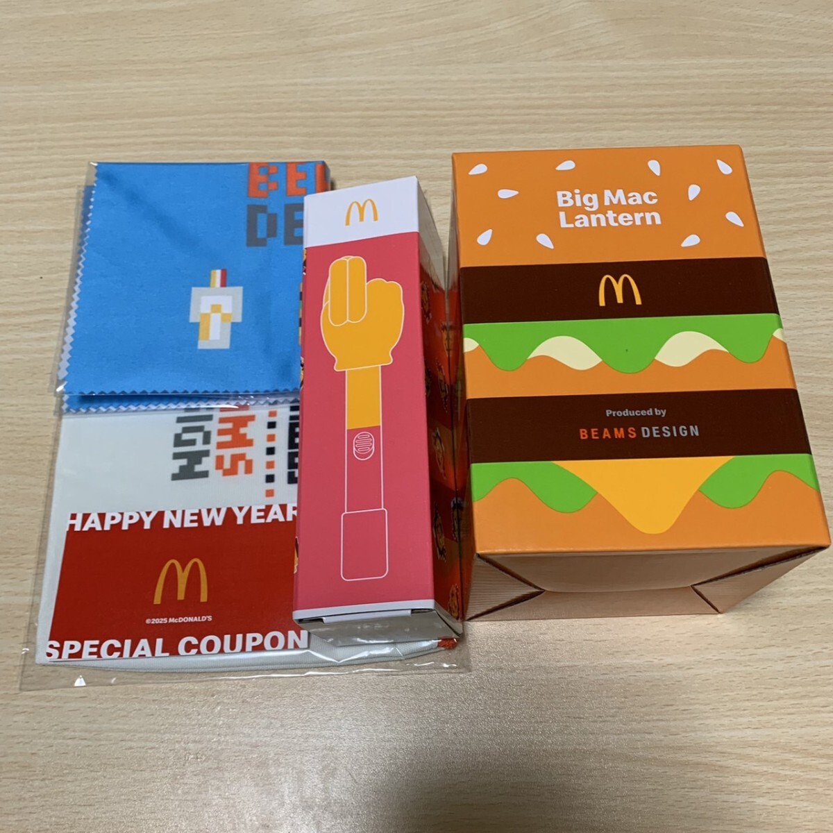 マクドナルド 2025 福袋 フルセット(グッズとスペシャル マクドナルド 2025 福袋 フルセット(グッズとスペシャル