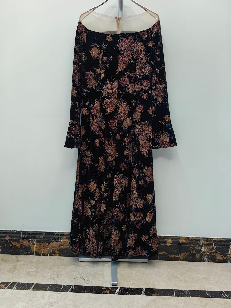 AMERI FLOWER PRINT VELOUR DRESS 4|Yahoo!フリマ(旧PayPay AMERI FLOWER PRINT VELOUR DRESS 4|Yahoo!フリマ(旧PayPay
