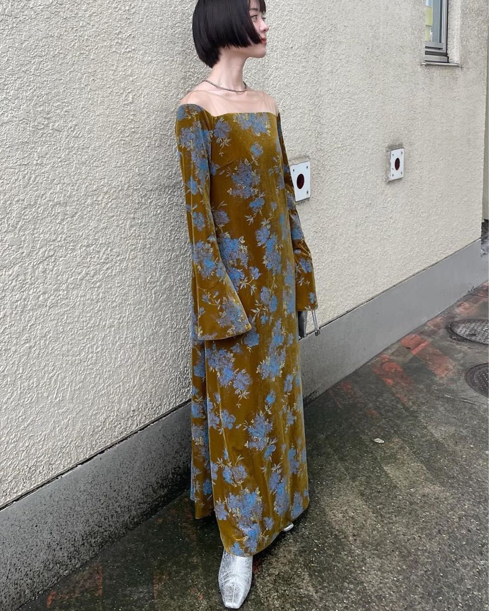 AMERI FLOWER PRINT VELOUR DRESS 4|Yahoo!フリマ(旧PayPay AMERI FLOWER PRINT VELOUR DRESS 4|Yahoo!フリマ(旧PayPay